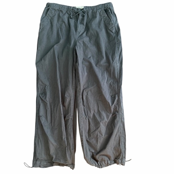 Madewell Cargo Parachute Pants in Garment-Dyed Poplin Black - Picture 3 of 8